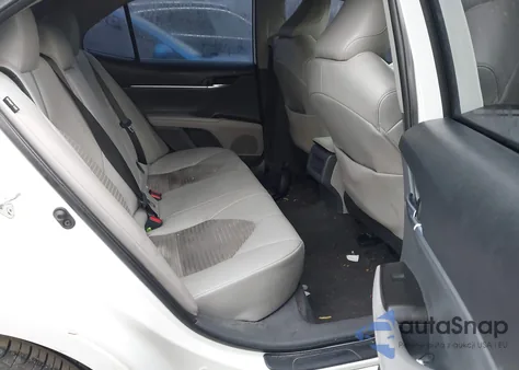 2022 Toyota Camry Se z USA, uszkodzony, nr VIN 4T1G11AKXNU057996